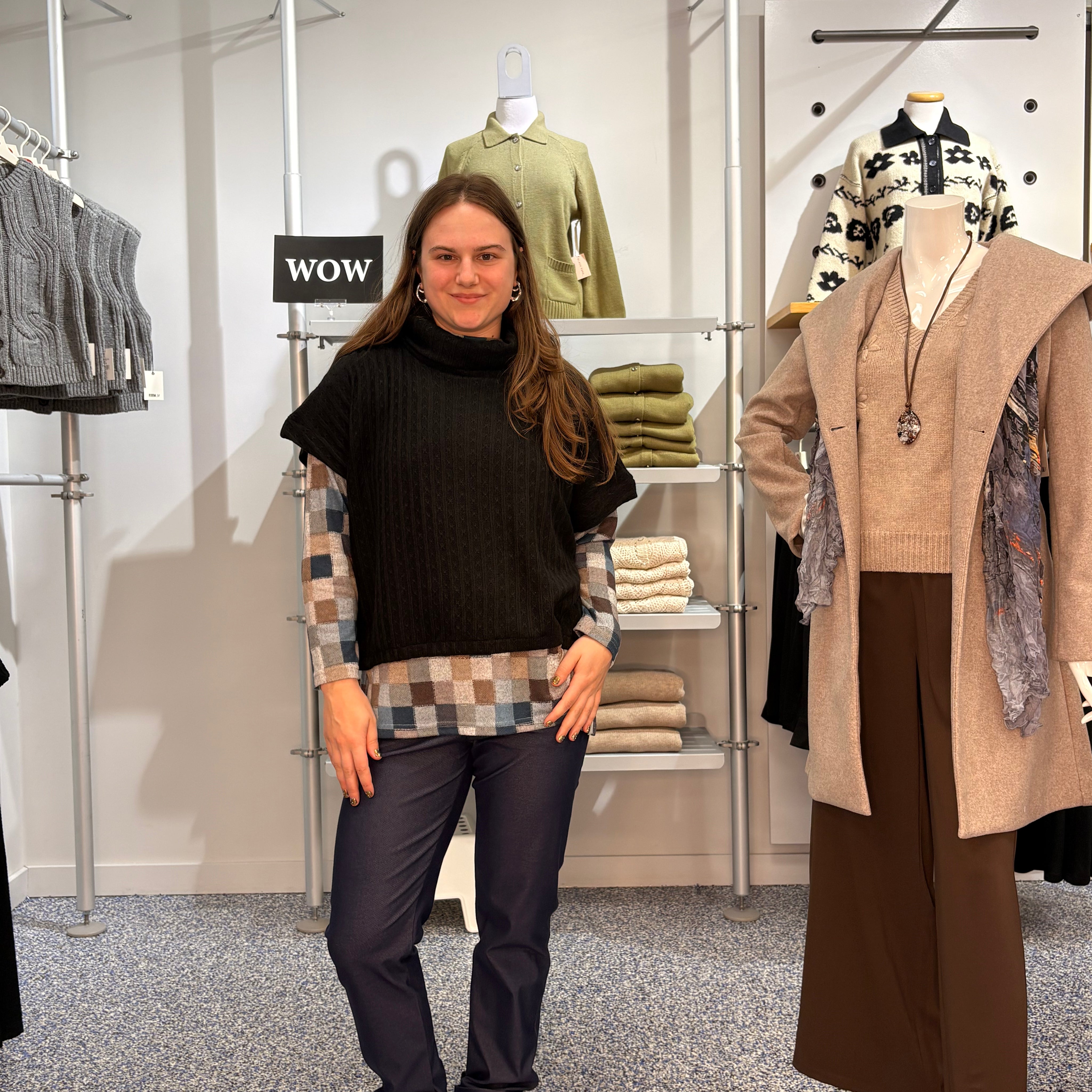Boléro poncho en tricot noir Grandmont Rien ne se perd, tout se crée pour femme