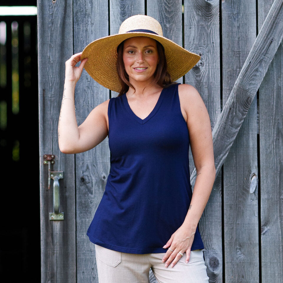 camisole-reversible-energie-marine-rien-ne-se-perd-tout-se-cree-960x960_a8cd9b68-7bab-4c02-b890-1e2f40ee4b37.jpg