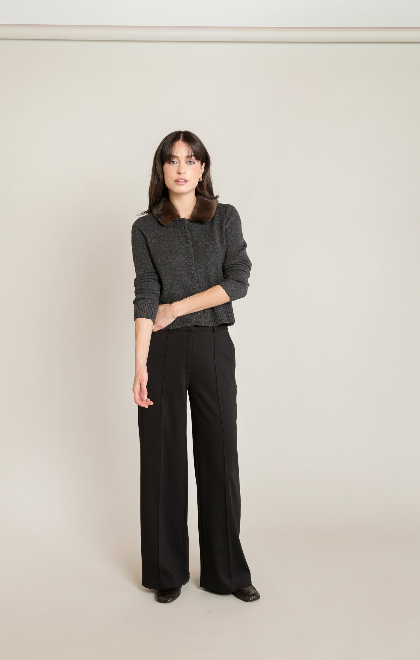 Cardigan charbon chiné à col en fausse fourrure Black Tape pour femme
