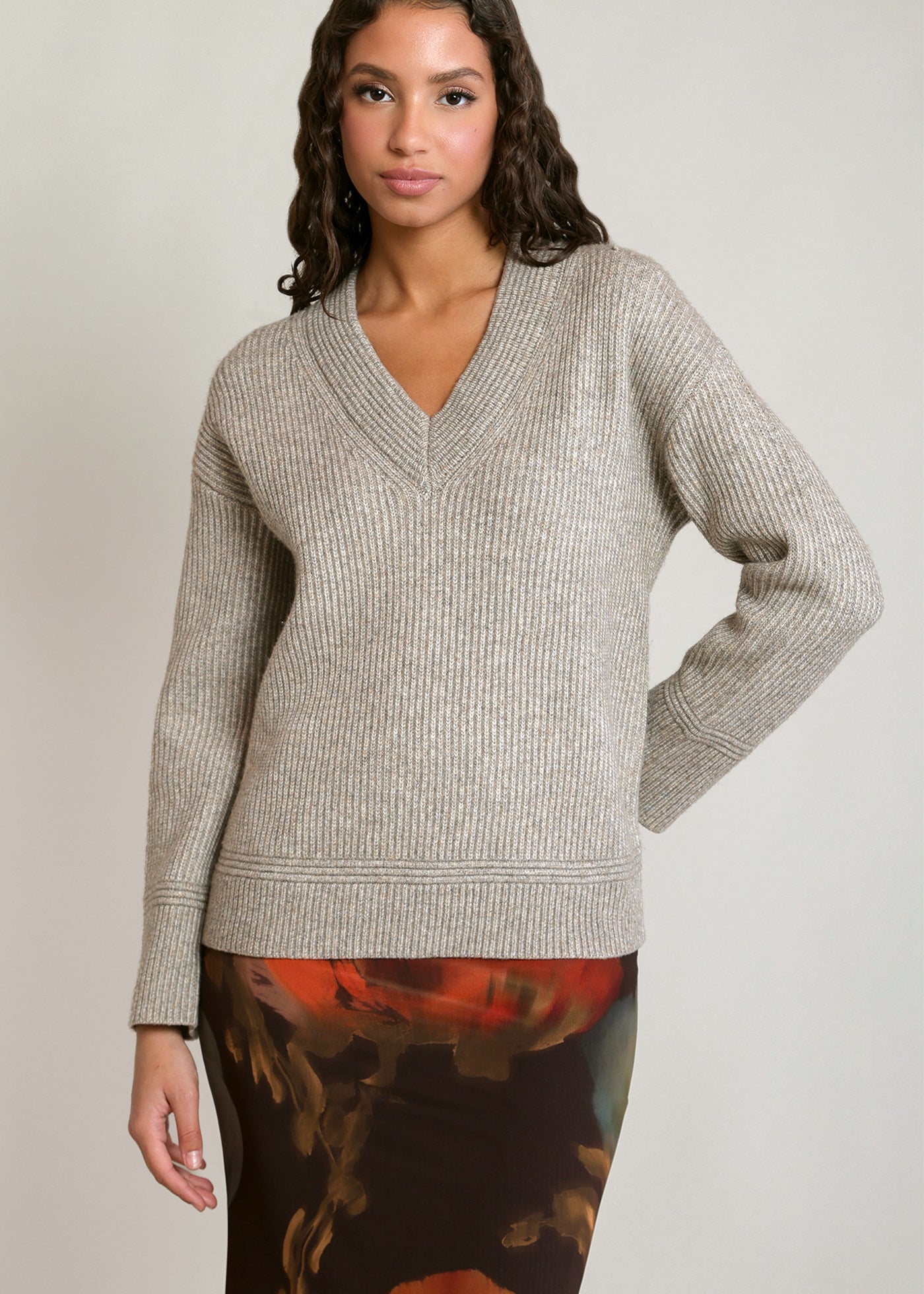 Chandail tricot col V gris avoine chiné Dex pour femme
