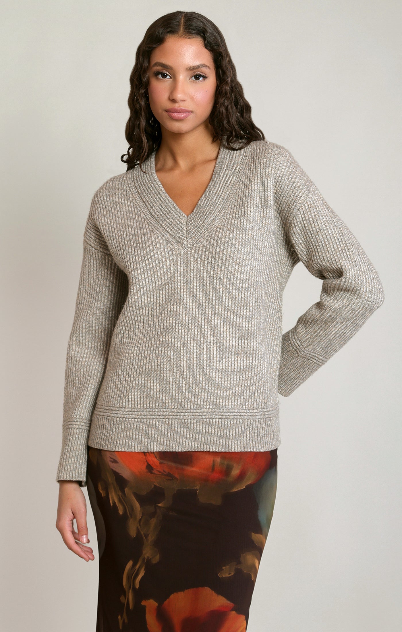 Chandail tricot col V gris avoine chiné Dex pour femme