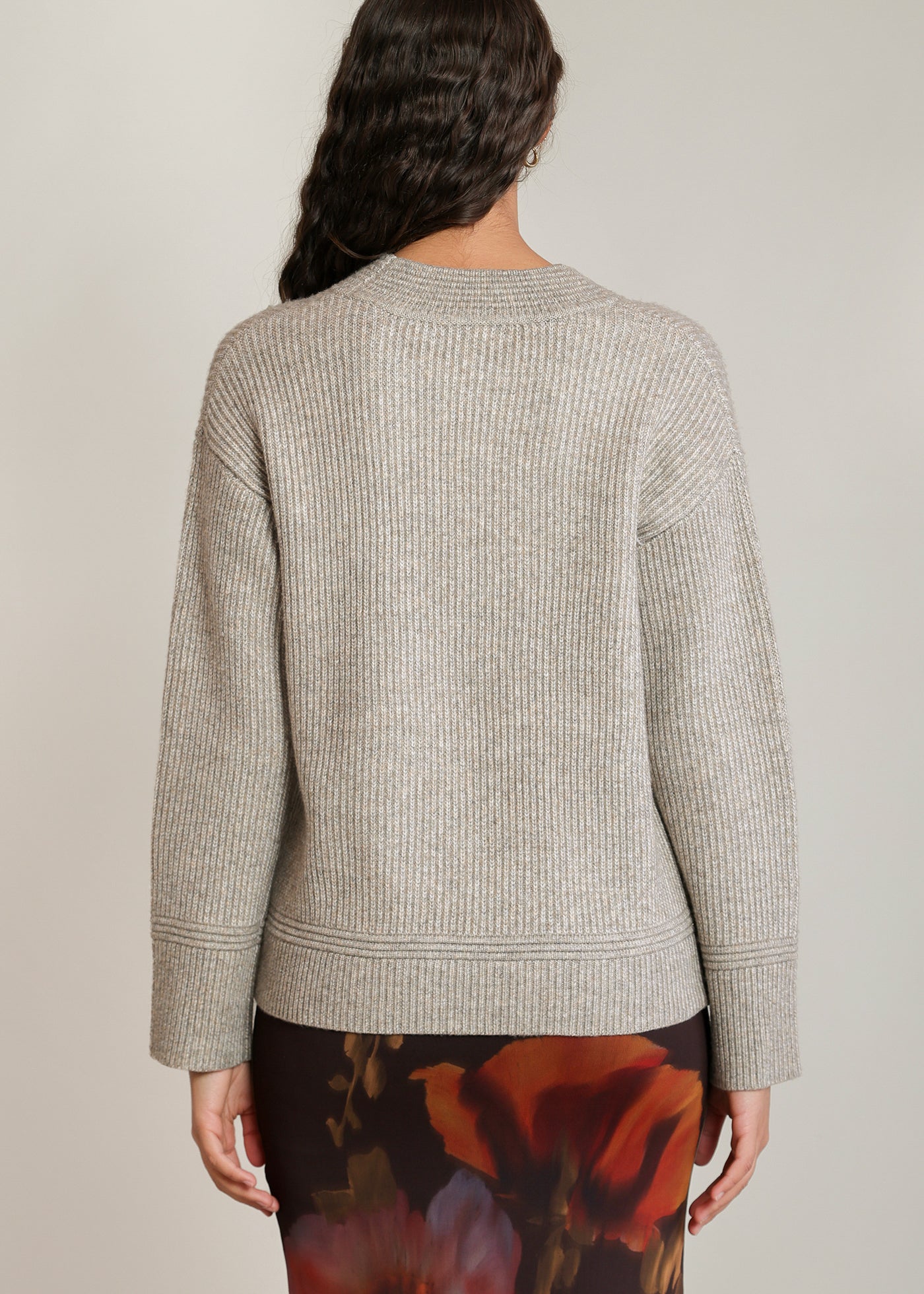 Chandail tricot col V gris avoine chiné Dex pour femme