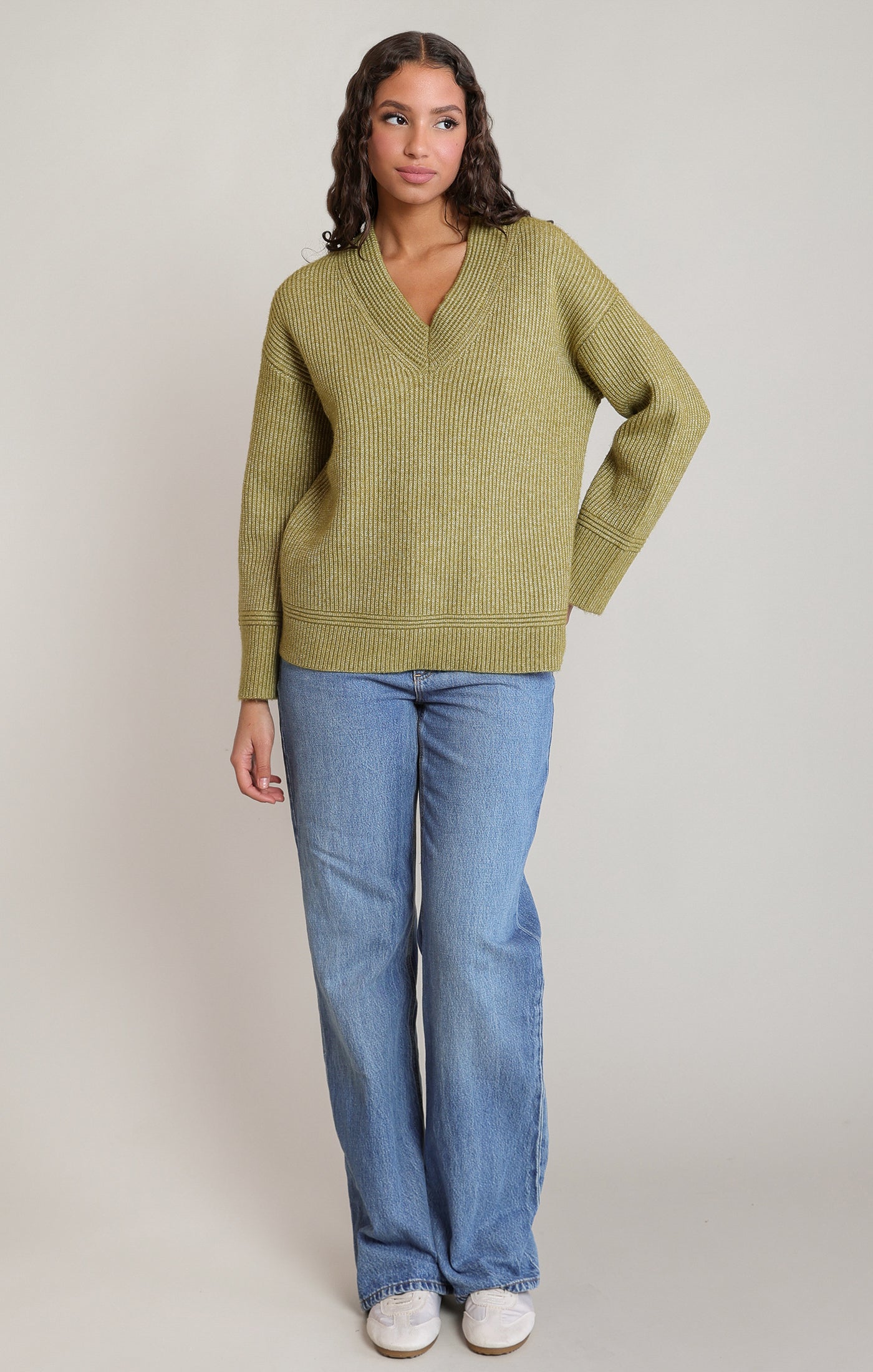 Chandail tricot col V vert feuille Dex pour femme