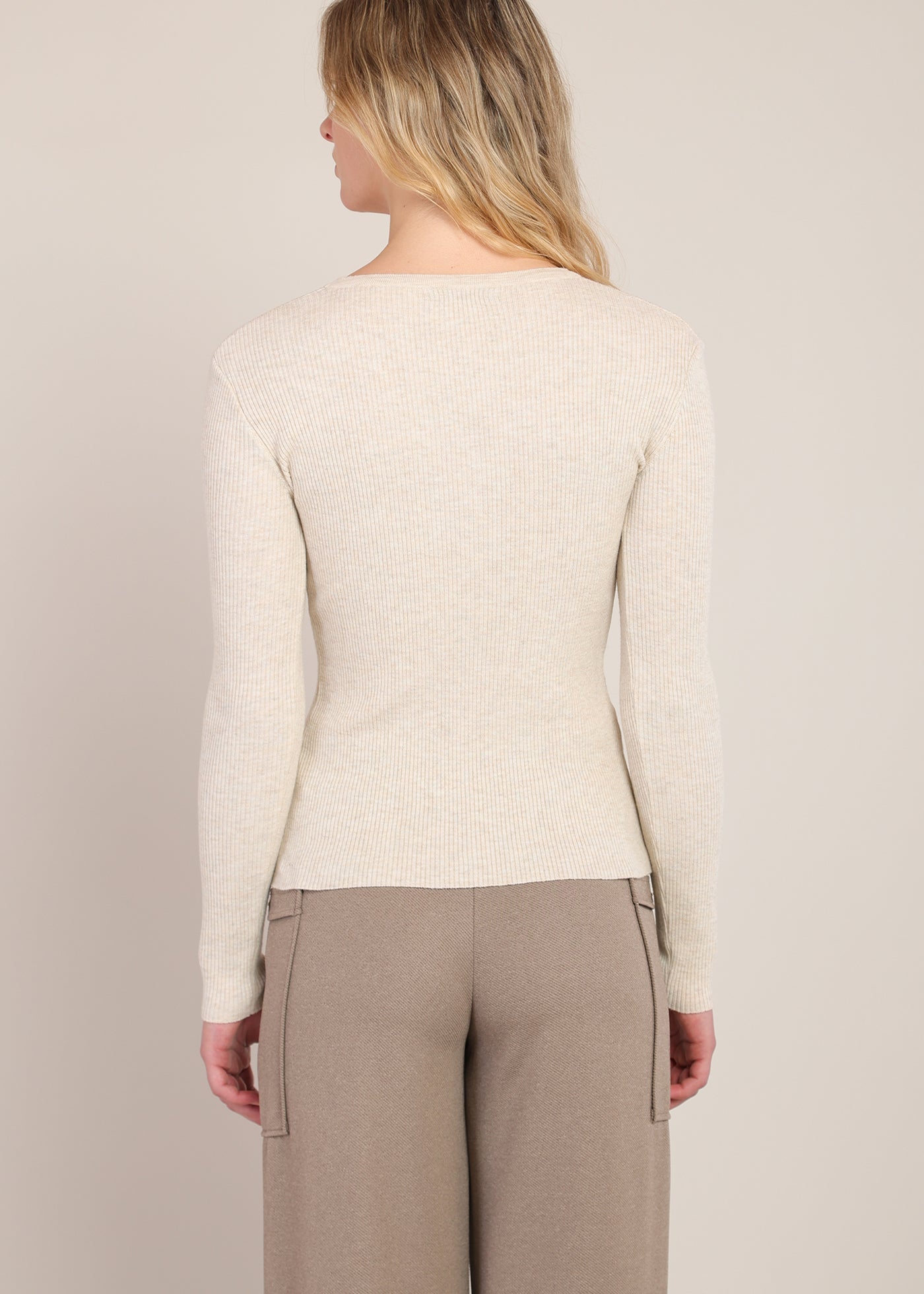 Chandail côtelé crème chiné style Henley Room 34 pour femme