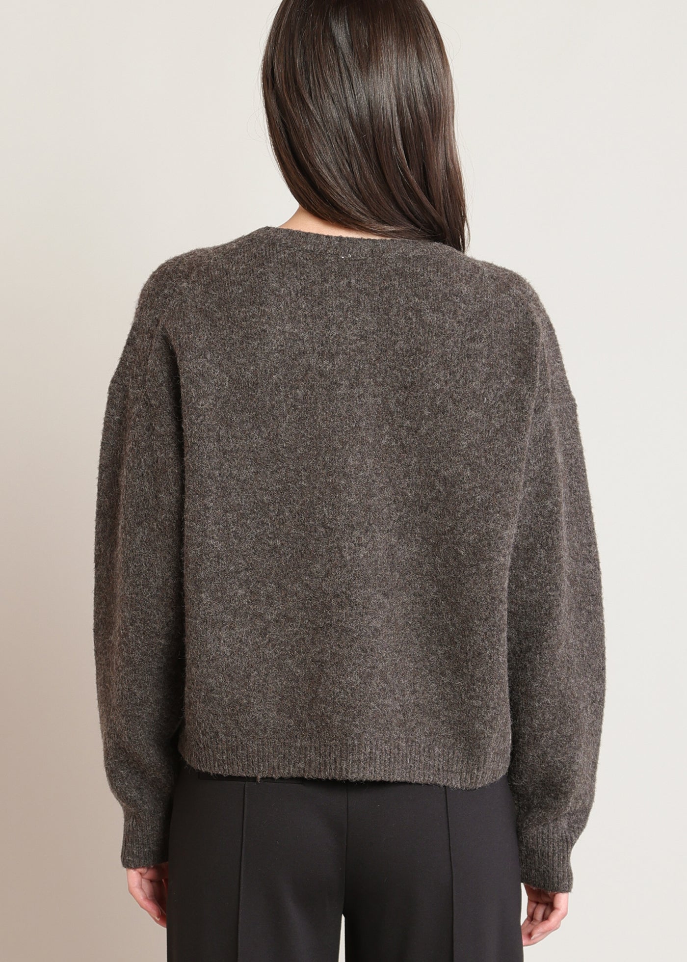 Chandail en tricot espresso chiné avec fleurs autour de l'encolure Black Tape pour femme