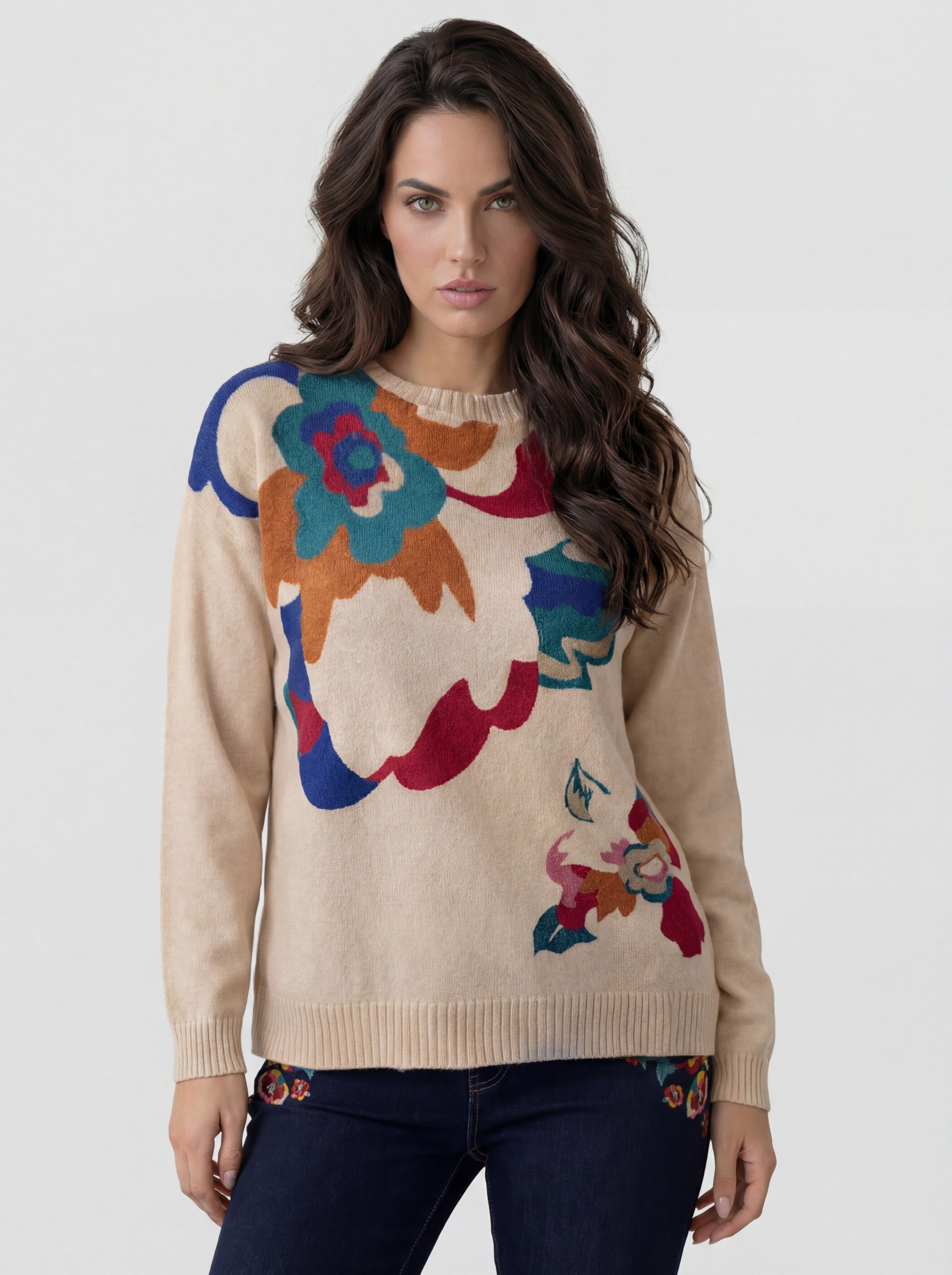 Chandail en tricot beige à col rond avec grand motif floral artistique multicolore CYC Coco Y Club pour femme