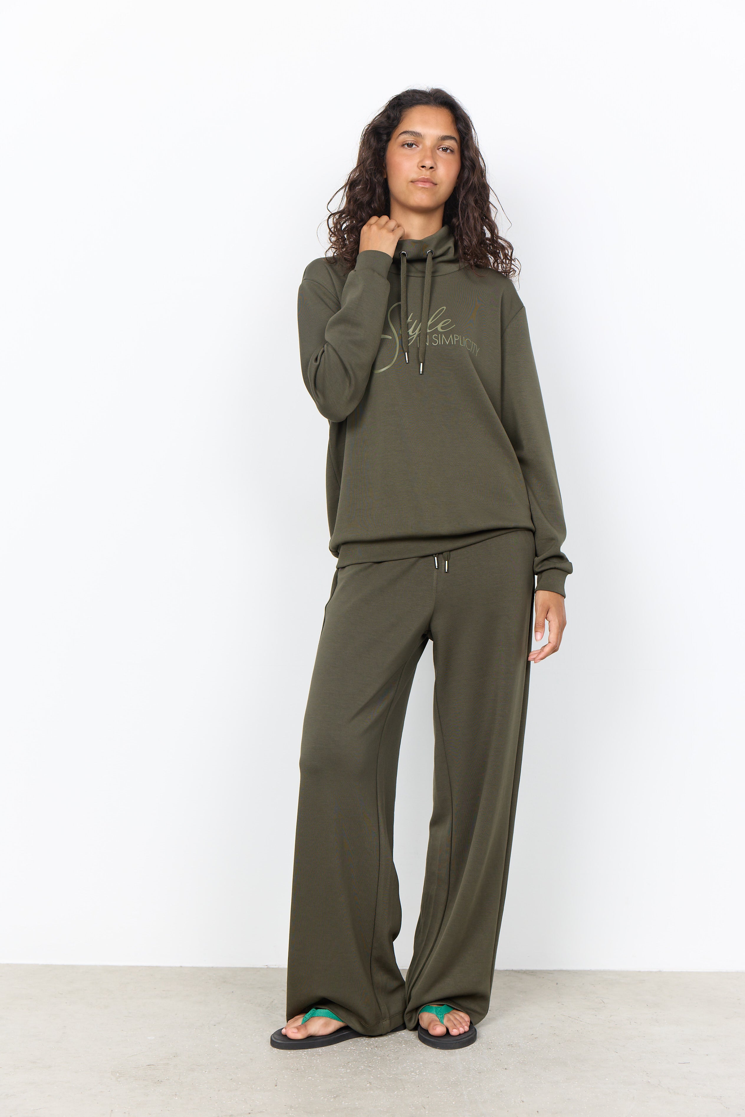 Chandail scuba vert forêt à col montant Soya Concept pour femme