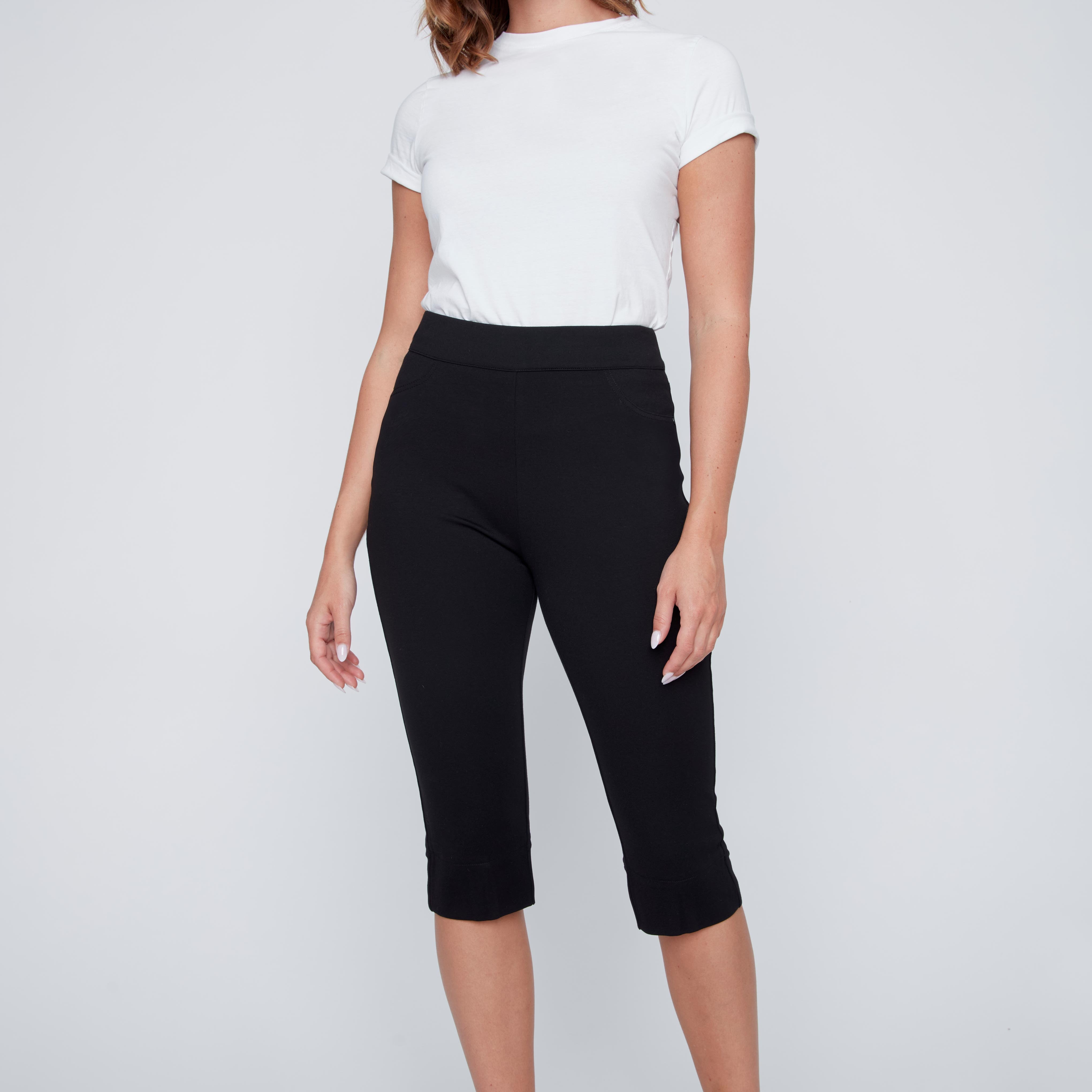 Capri pour femme noir sans zip, tissu souple et confortable avec extensibilité, style épuré et pratique.