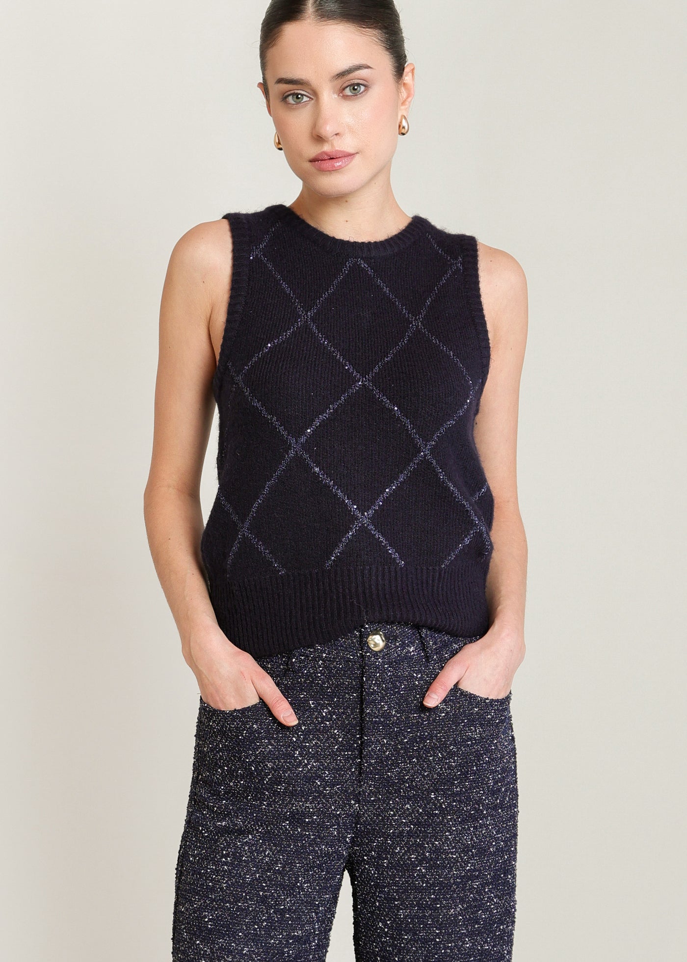 Débardeur en tricot marine foncé à carreaux brillants Black Tape pour femme