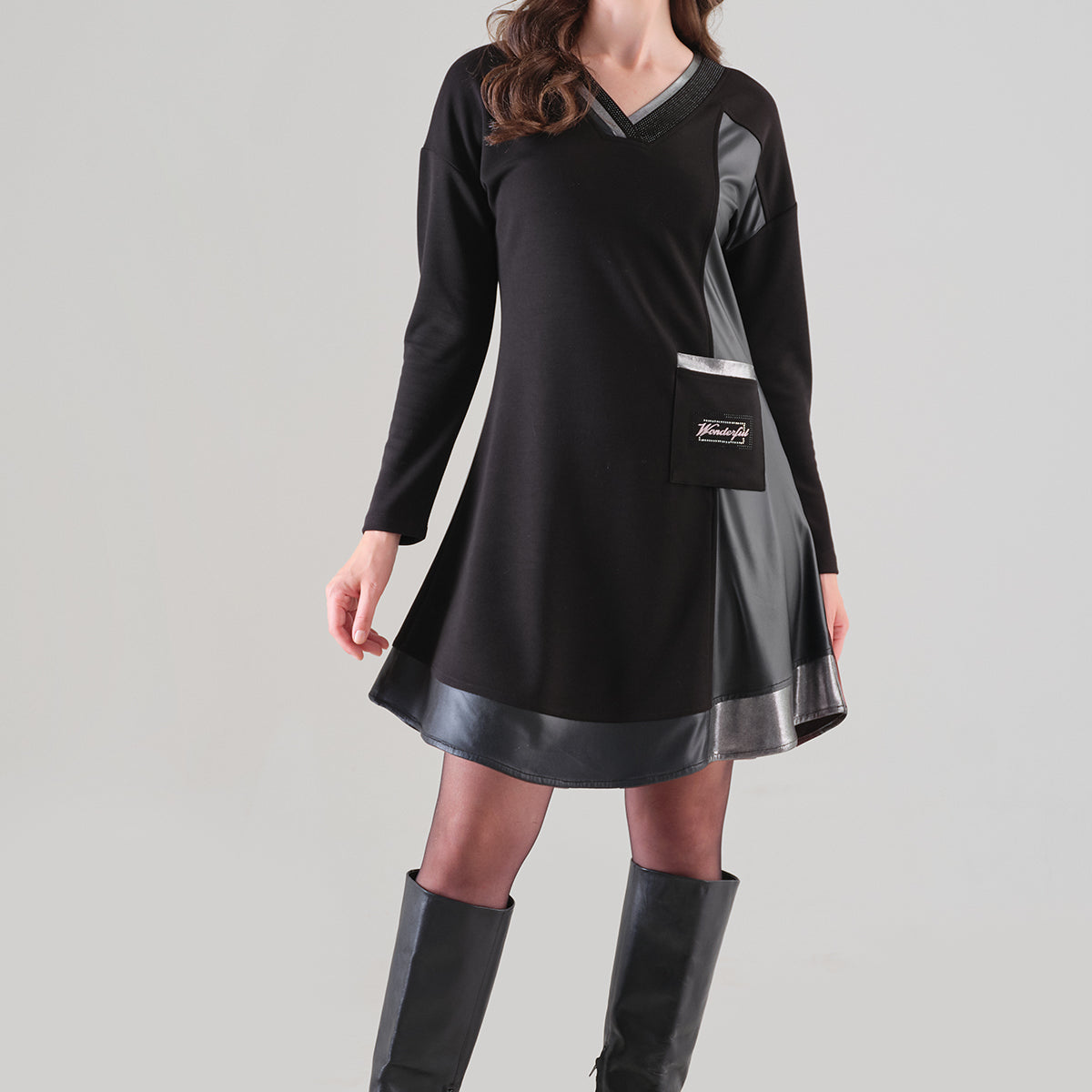 Robe Noire à Col V et Empiècements Effet Cuir - Tricotto - photo 1
