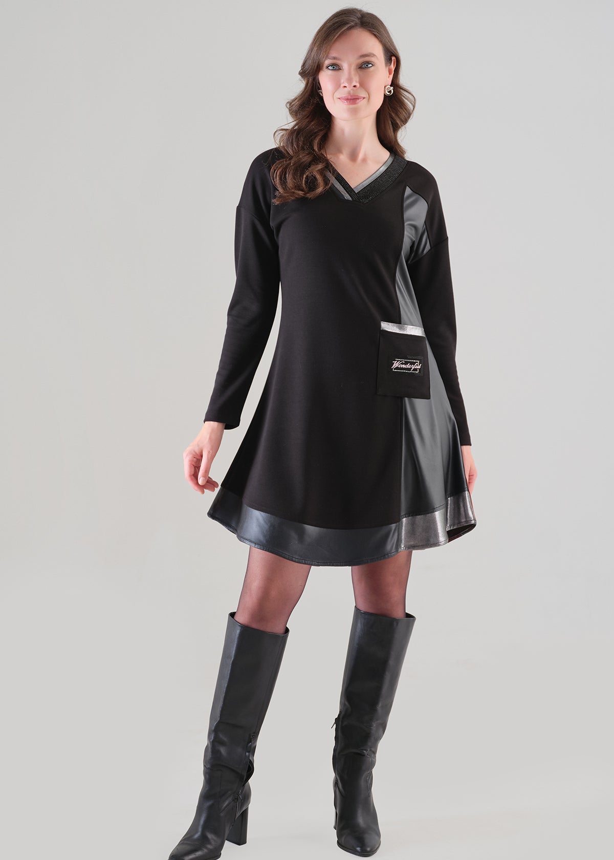 Robe Noire à Col V et Empiècements Effet Cuir - Tricotto - photo 1