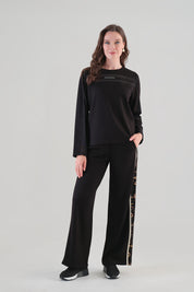 Pantalon Noir à Jambe Droite et Bande Lettrée