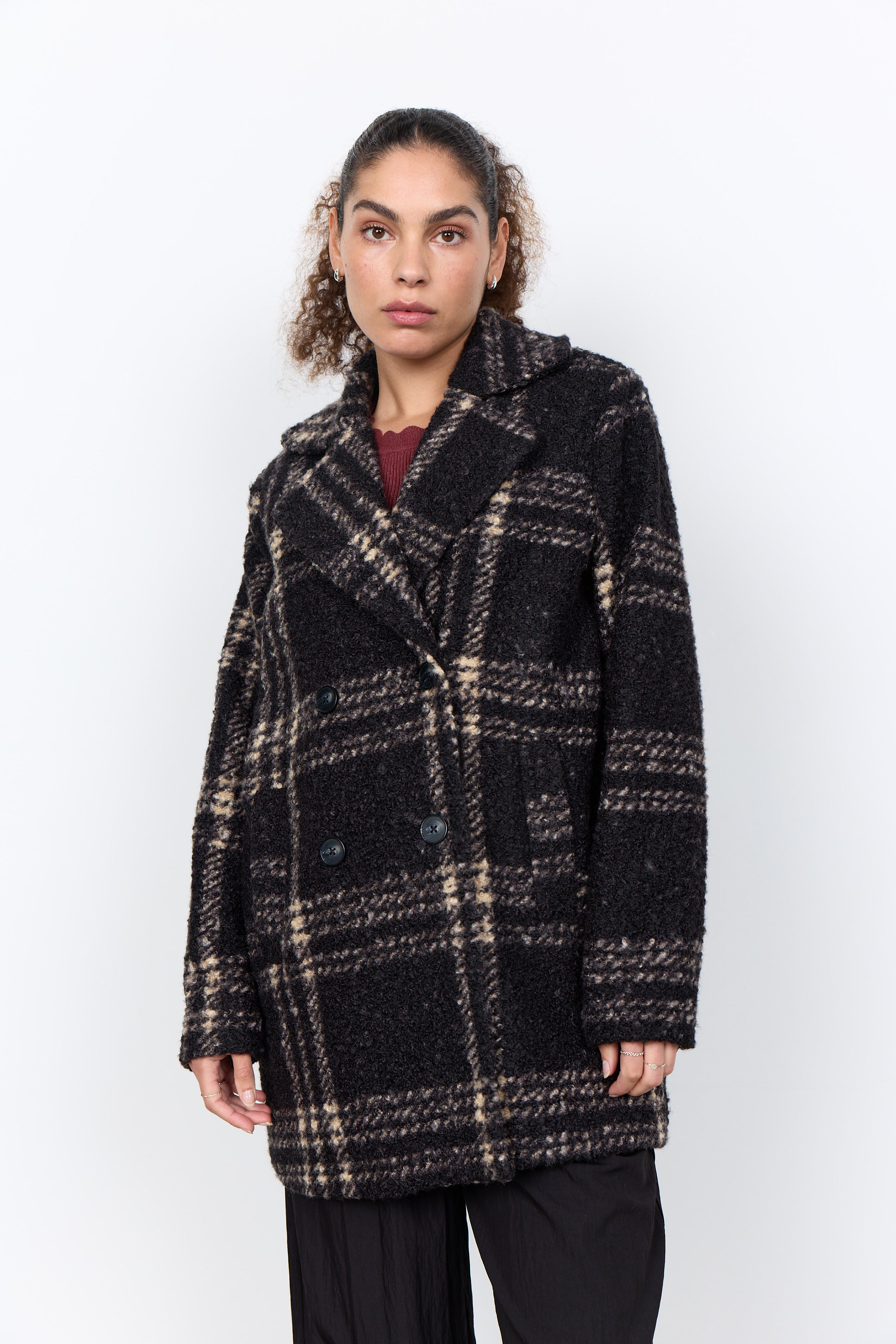 Manteau à carreaux noir et camel effet laine bouclée Soya Concept pour femme