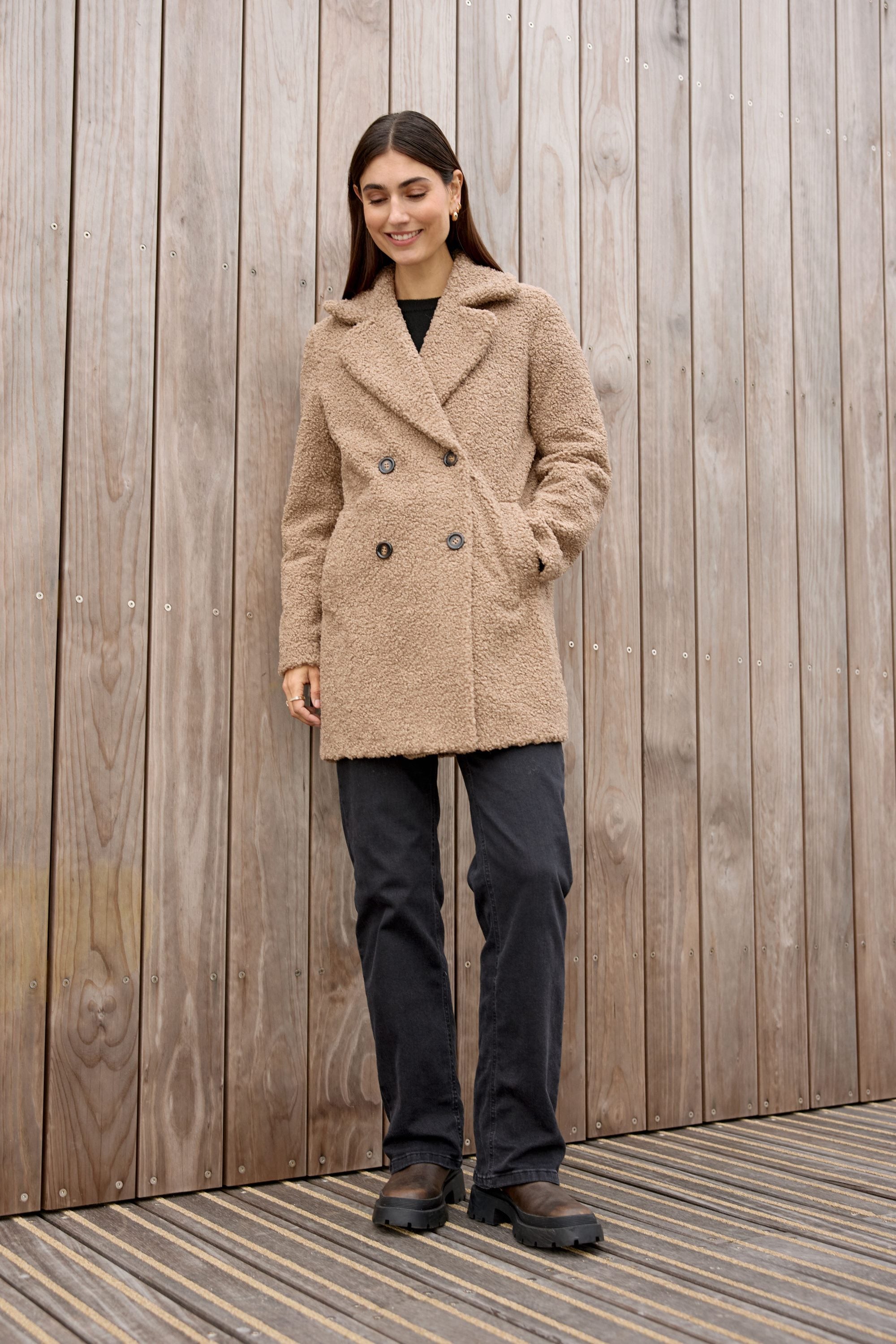 Manteau effet mouton végan camel Soya Concept pour femme