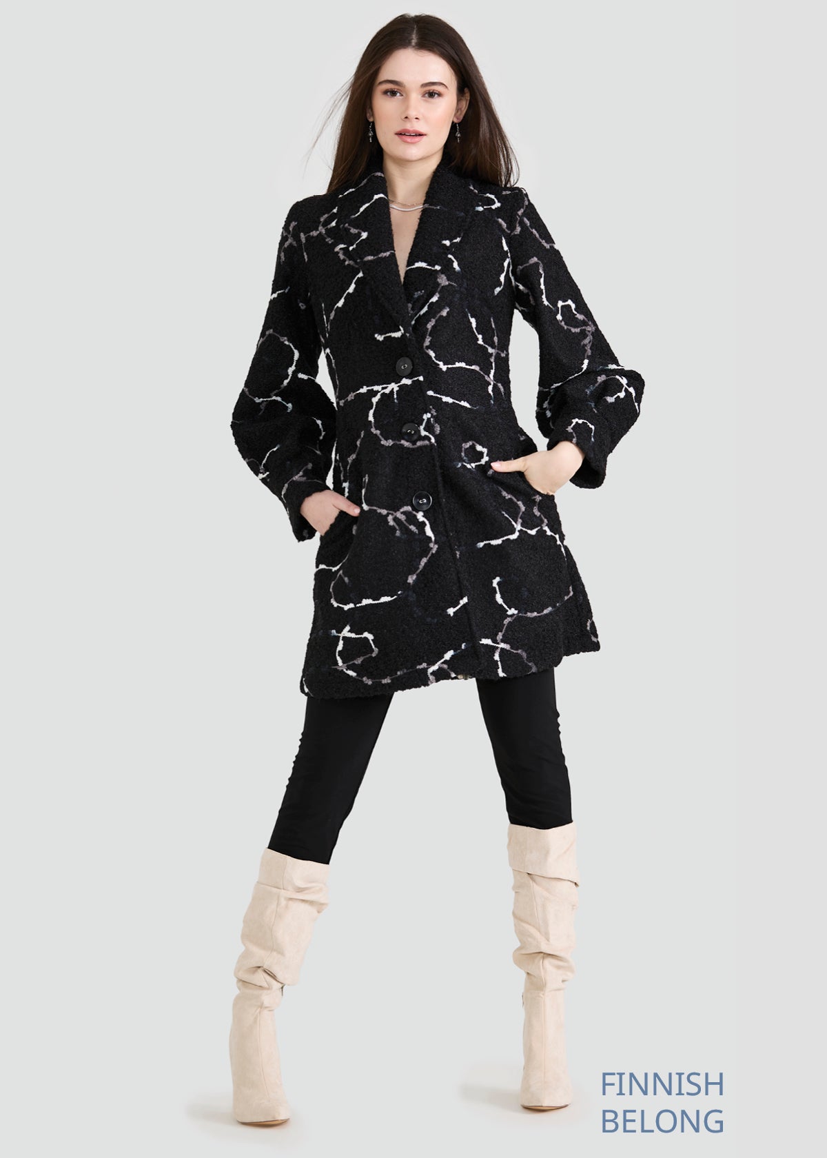 Manteau long effet bouclé noir Finnish Luc Fontaine pour femme