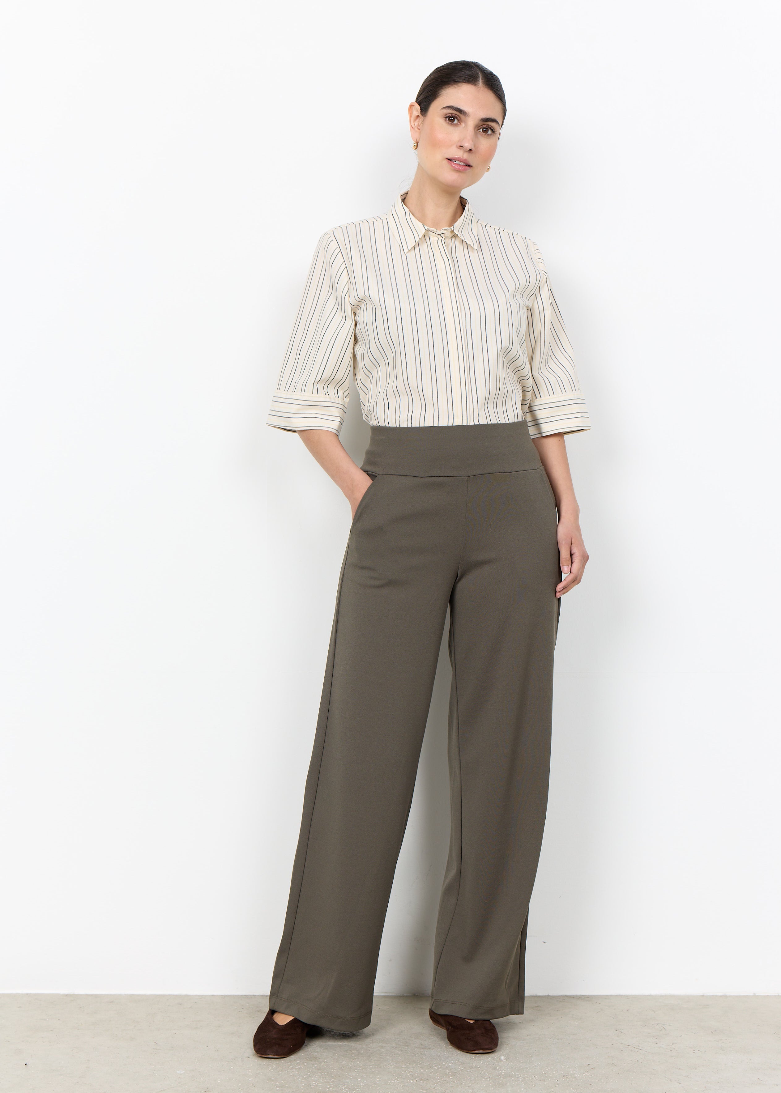 Pantalon fluide kaki Soya Concept 26188 pour femme avec taille élastique