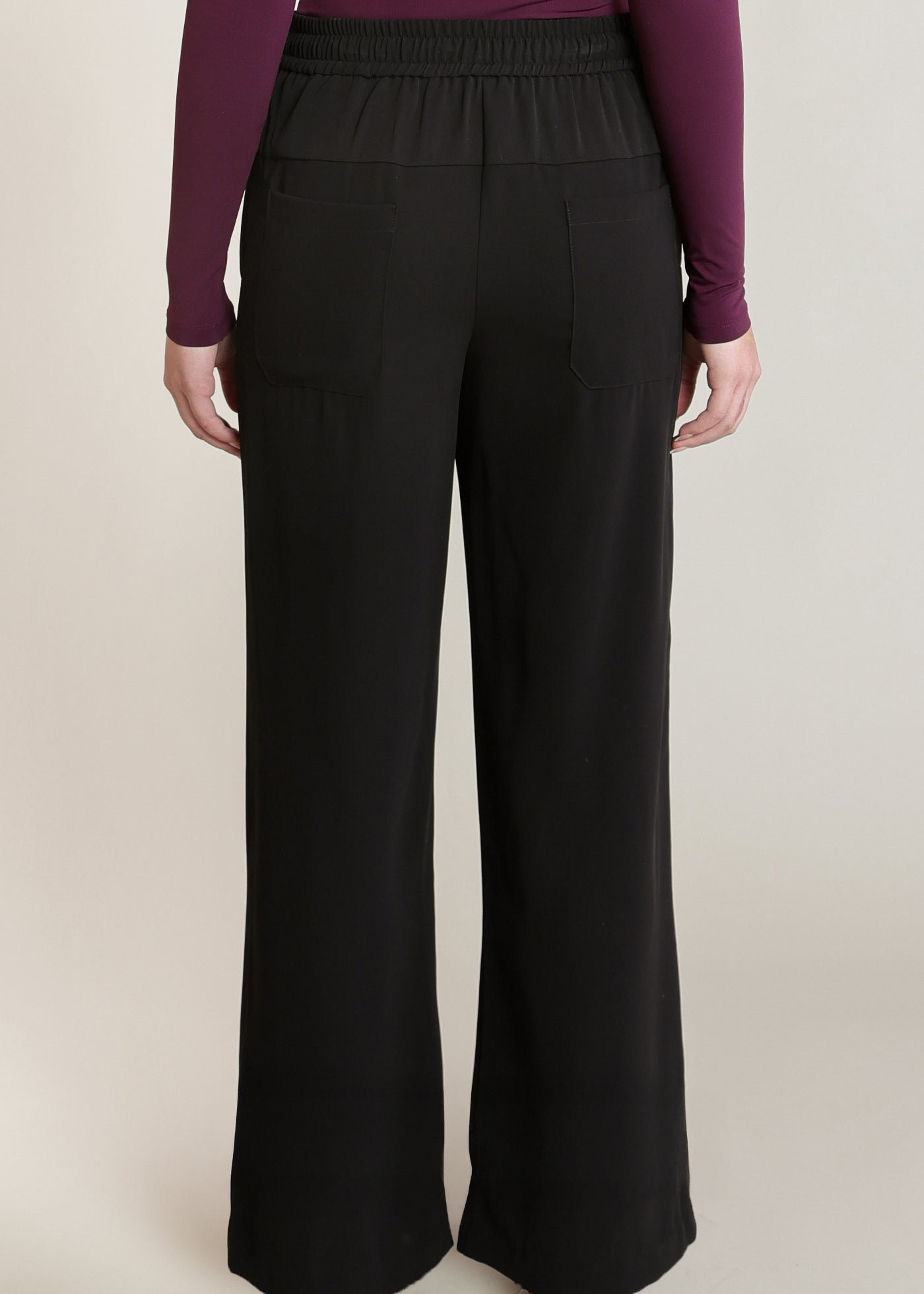 Pantalon large noir à empiècement satiné Dex pour femme