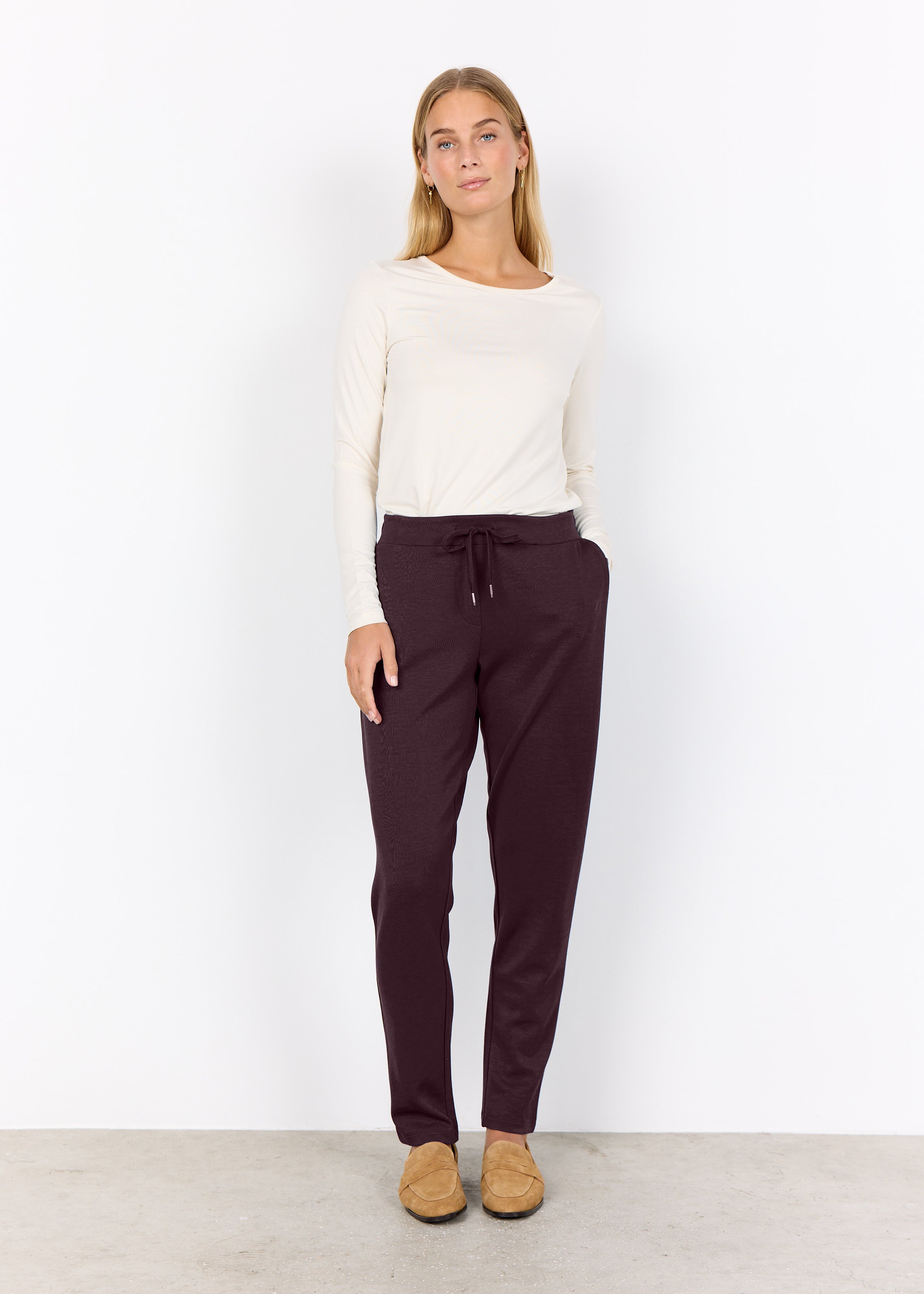 Pantalon scuba chocolat à jambe étroite Soya Concept pour femme