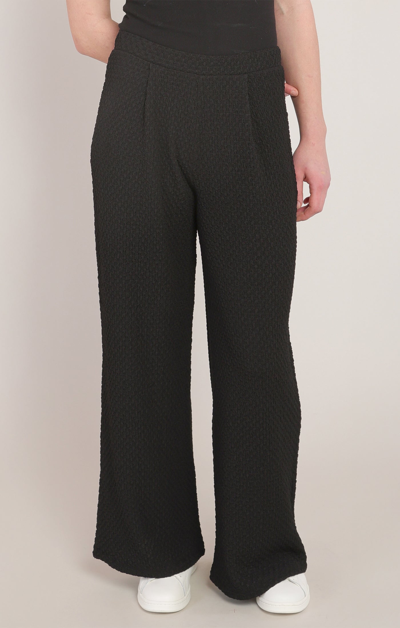 Pantalon texturé noir à jambe large Room 34 pour femme