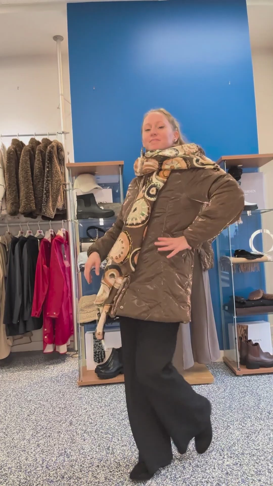 Manteau Matelassé Brillant avec Capuchon