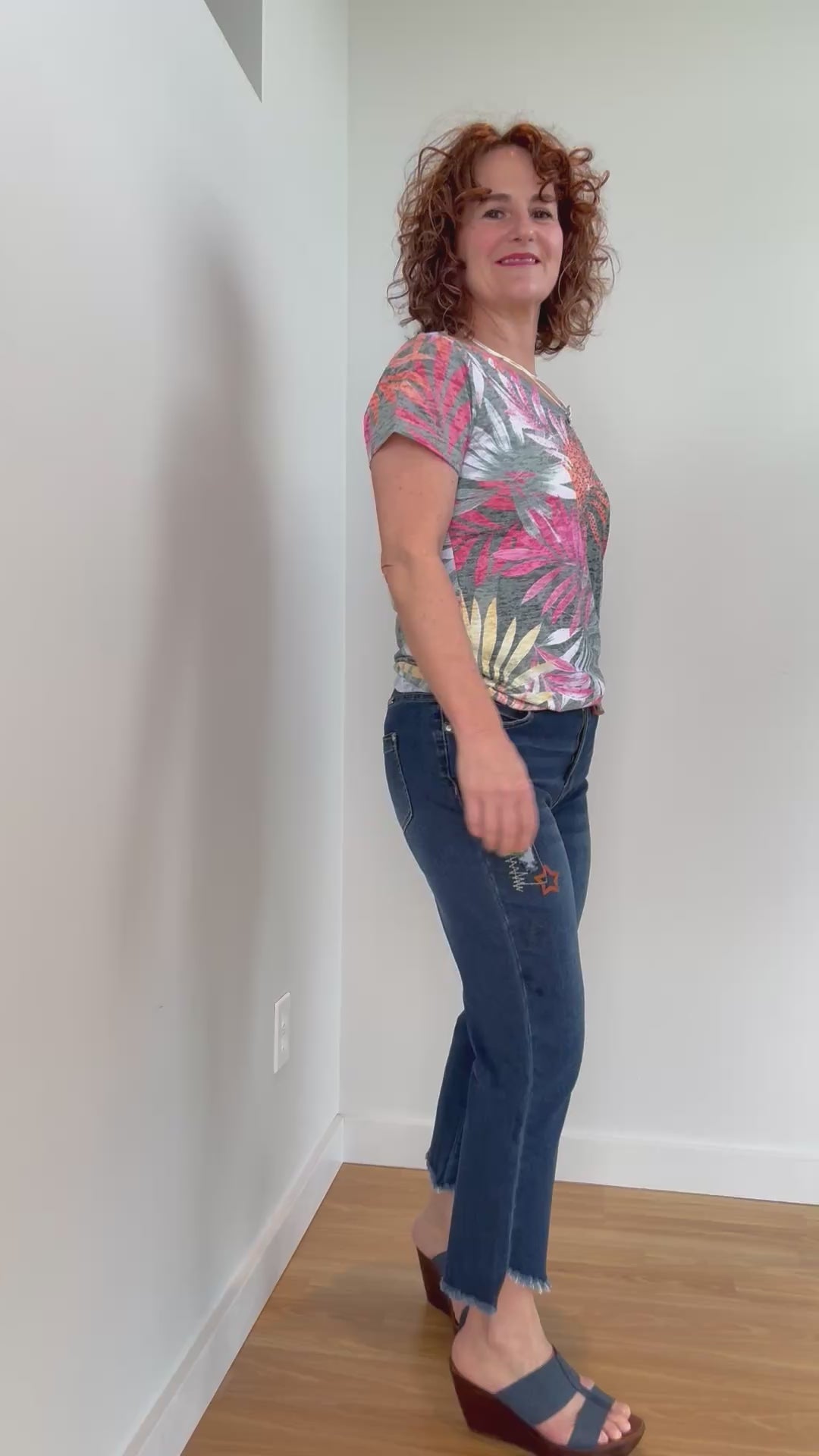 T-Shirt Imprimé Feuilles Tropicales