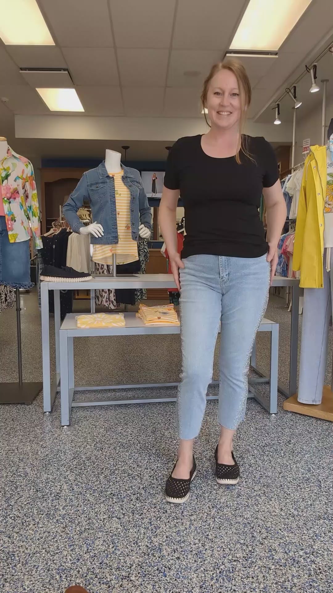 Jeans Délavé avec Ligne de Brillants sur les Côtés