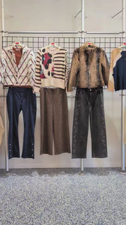 Chandail en Tricot Multicolore à Col en V