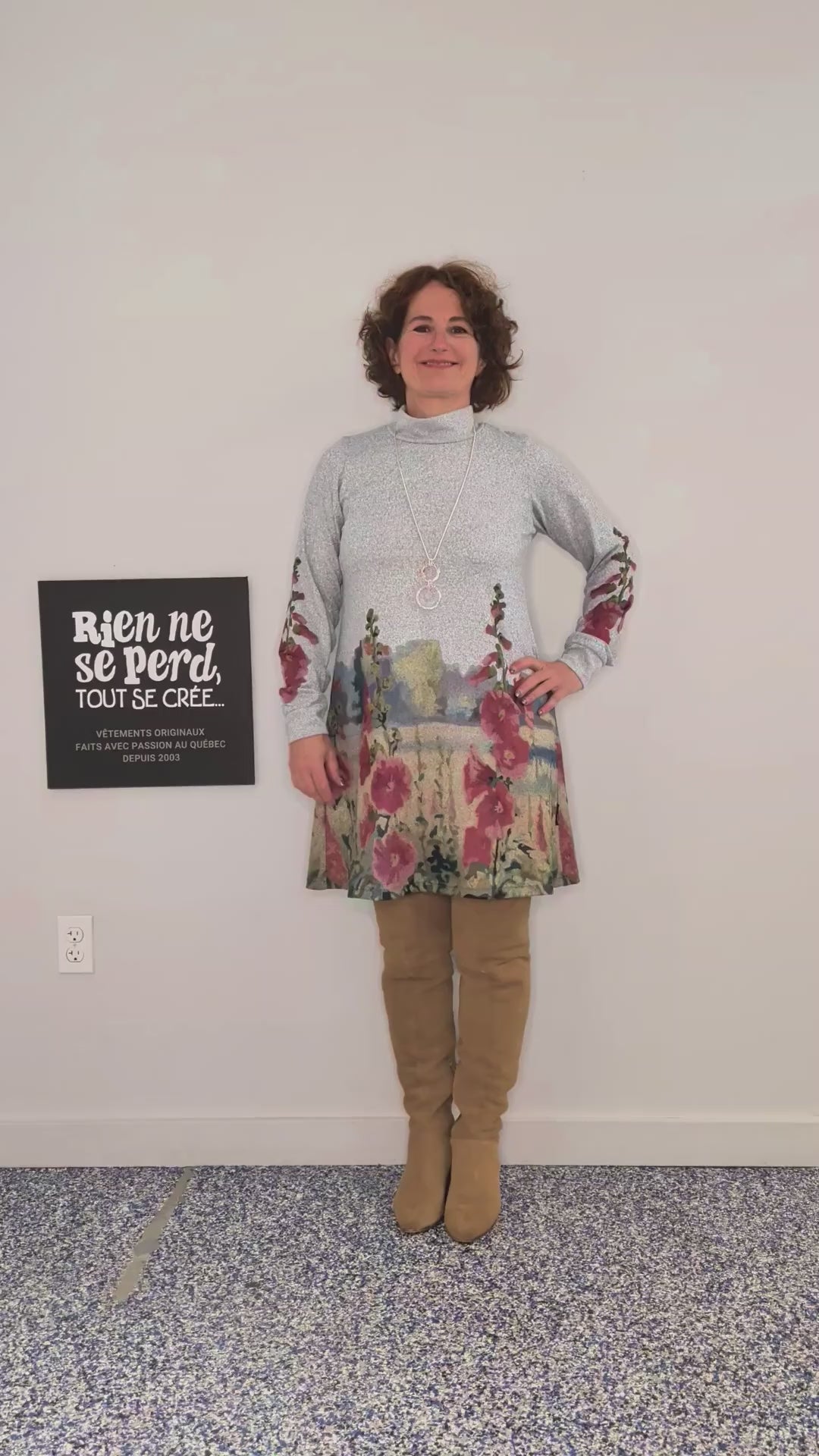 Robe Péribonka à Imprimé de Roses Trémières