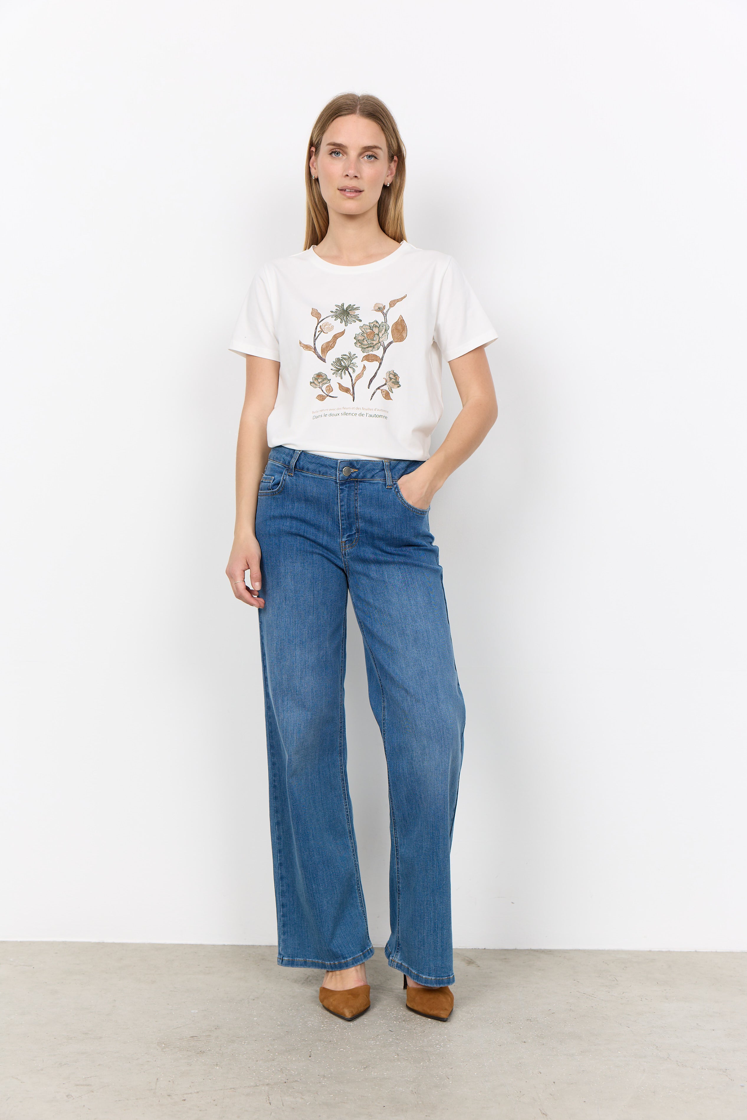 T-Shirt Imprimé Fleurs et Feuilles d'Automne Blanc Soya Concept Femme
