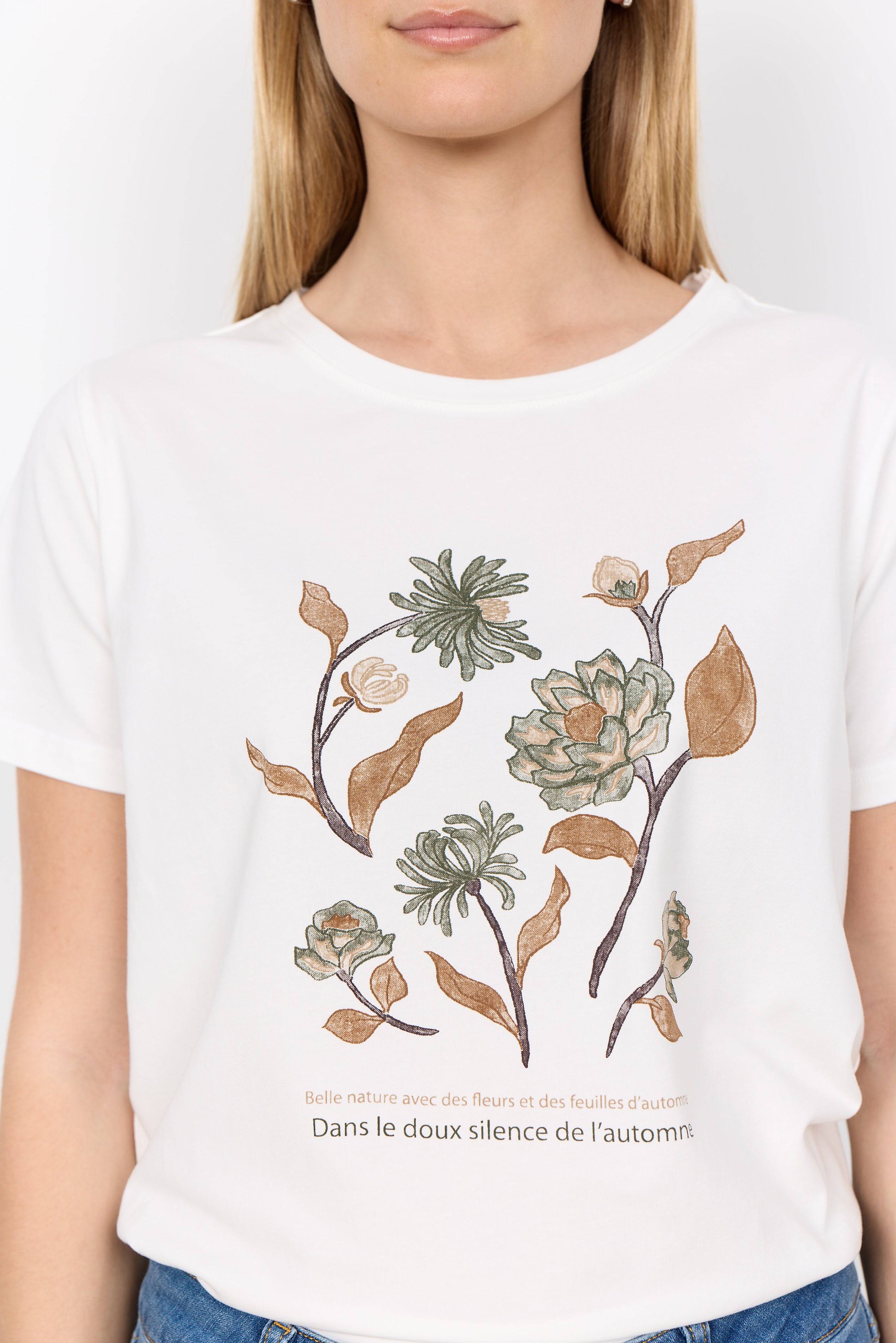 T-Shirt Imprimé Fleurs et Feuilles d'Automne Blanc Soya Concept Femme