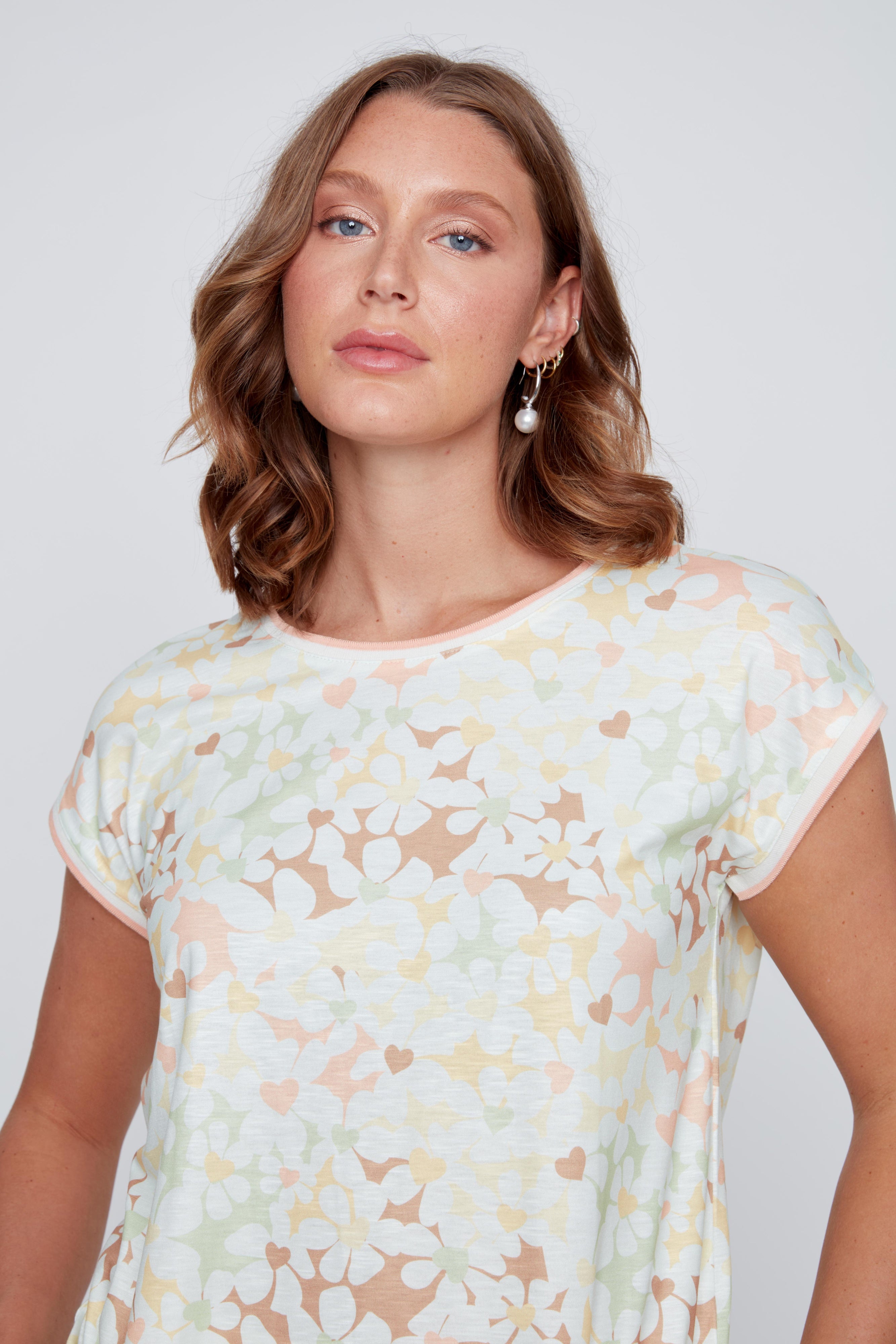 T-Shirt Col Rond Imprimé de Fleurs Délicates