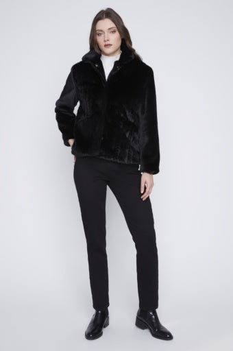 Manteau en Fausse Fourrure