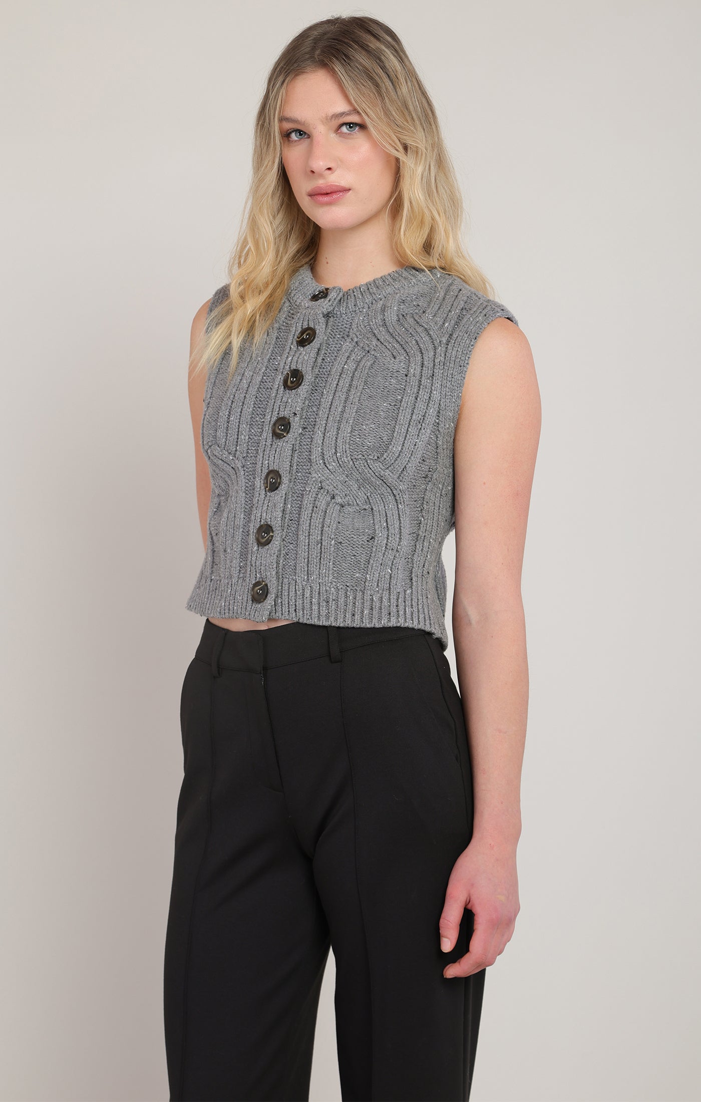 Veste sans manches torsadée grise Room 34 pour femme
