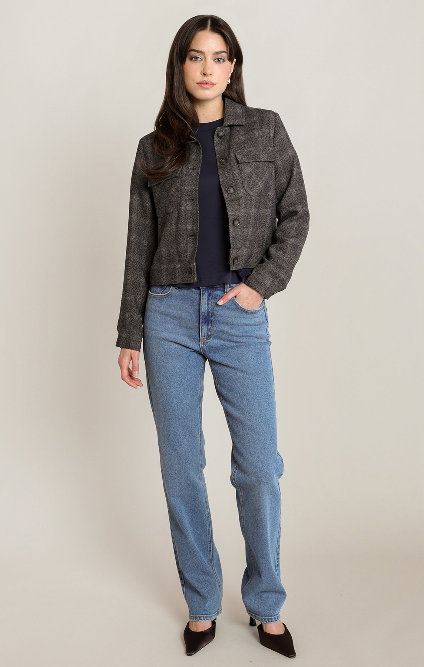 Veston à carreaux charbon ton sur ton avec deux poches Black Tape pour femme